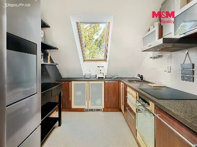 Prodej bytu 3+kk 80 m² Stochovská, Praha - Ruzyně