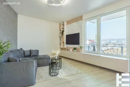 Pronájem bytu 2+kk 60 m² Čerpadlová, Praha - Vysočany