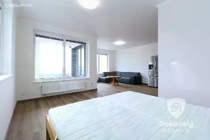 Pronájem bytu 1+kk 53 m² náměstí Olgy Scheinpflugové, Praha - Hlubočepy