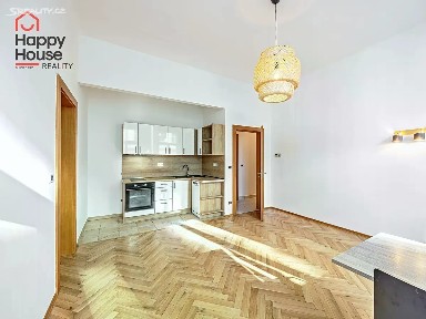 Pronájem bytu 3+kk 75 m² Uruguayská, Praha - Vinohrady