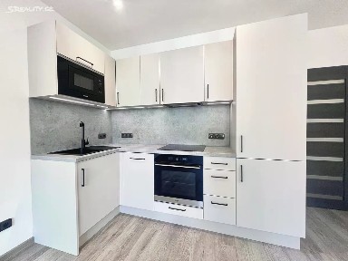 Pronájem bytu 2+kk 48 m² K Louži, Praha - Vršovice