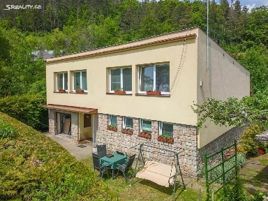 Prodej rodinného domu 183 m², pozemek 881 m²