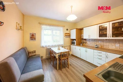 Prodej rodinného domu 174 m², pozemek 732 m²