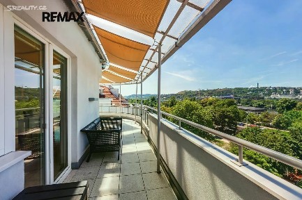 Pronájem bytu 3+kk 88 m² U Kublova, Praha - Podolí