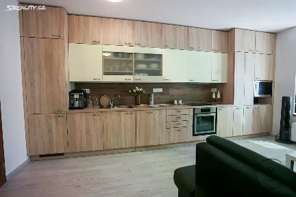 Prodej bytu 3+kk 70 m² U Kina, Bělá pod Bezdězem