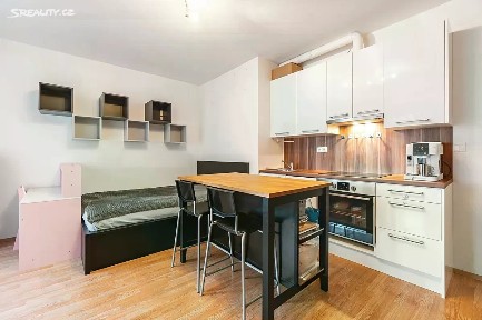 Prodej bytu 1+kk 94 m² Ječná, Hostivice