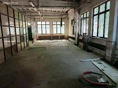 Pronájem skladového prostoru 450 m²