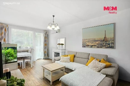 Prodej bytu 3+1 60 m² Vítězná, Slaný