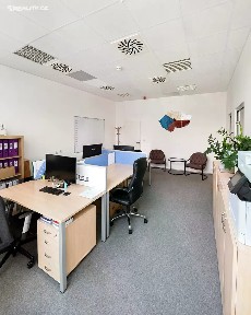 Pronájem kanceláře 45 m² Lomnického, Praha - Nusle