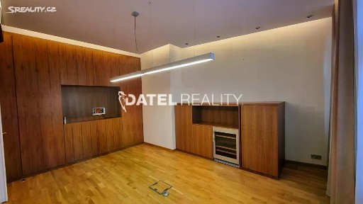 Pronájem kanceláře 200 m² Staroměstské náměstí, Praha - Staré Město