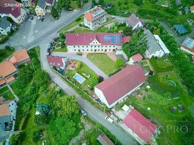 Prodej vícegeneračního domu 995 m², pozemek 2484 m²
