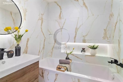 Prodej bytu 2+kk 38 m² Tusarova, Praha - Holešovice