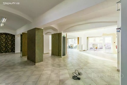 Pronájem obchodního prostoru 170 m²