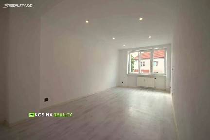 Pronájem bytu 2+1 53 m² Heyrovského, Sokolov