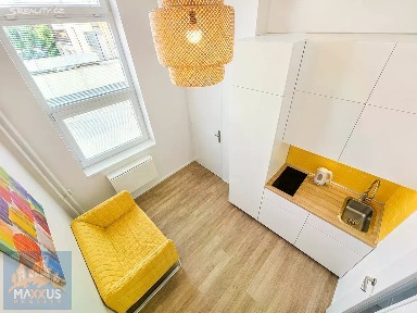 Pronájem bytu 1+kk 16 m² Lublaňská, Praha - Vinohrady