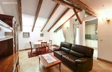 Pronájem bytu 3+kk 104 m² Italská, Praha - Vinohrady
