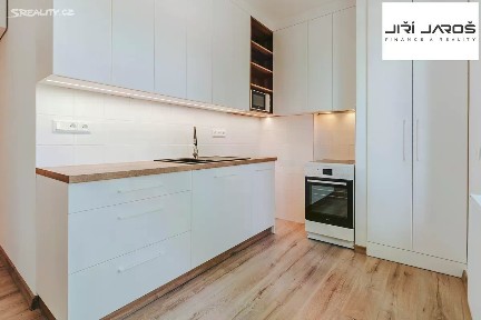 Pronájem bytu 2+1 50 m² Družstevní, Velké Meziříčí