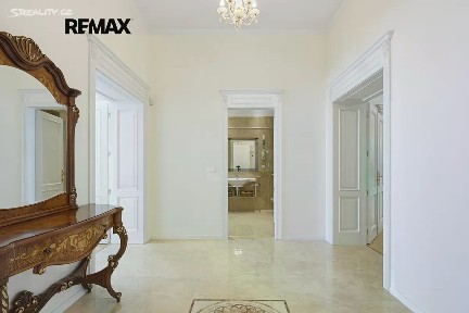 Prodej bytu 3+1 104 m² Vřídelní, Karlovy Vary