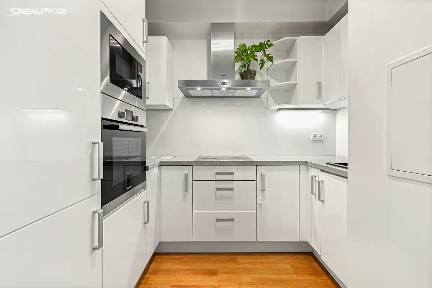 Prodej bytu 4+kk 96 m² Václava Trojana, Praha - Uhříněves