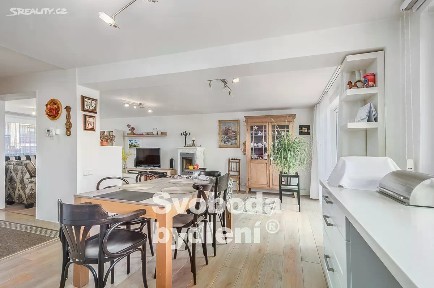 Prodej rodinného domu 222 m², pozemek 344 m² Praha - Kolovraty