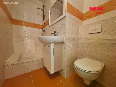 Pronájem bytu 1+kk 30 m² Březenecká, Chomutov