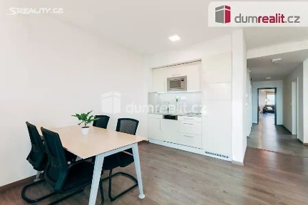 Pronájem bytu 2+kk 71 m² Pražákova, Brno - Štýřice