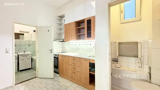 Prodej bytu 2+kk 48 m² Přístavní, Praha - Holešovice