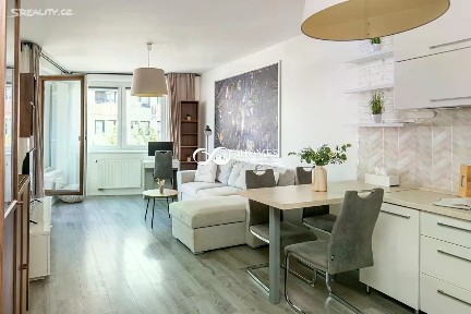 Prodej bytu 2+kk 53 m² Praha - Dolní Měcholupy