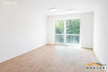 Pronájem bytu 1+kk 32 m² Nádražní, Třešť