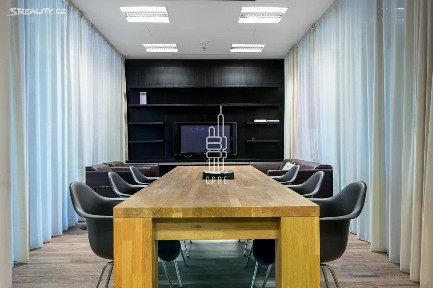 Pronájem kanceláře 1925 m² Pernerova, Praha - Karlín