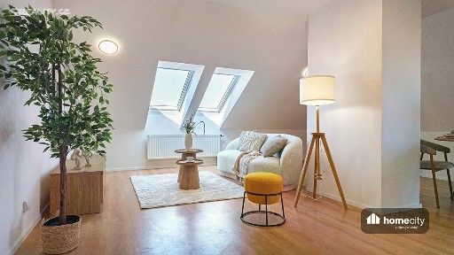 Prodej bytu 3+kk 87 m² Dubinská, Pardubice - Studánka