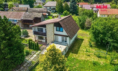 Prodej rodinného domu 240 m², pozemek 1542 m²