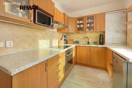 Prodej bytu 3+1 78 m² Veselská, Týn nad Vltavou
