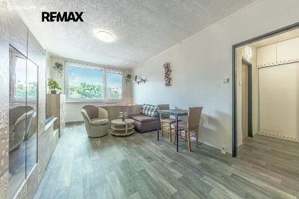 Prodej bytu 2+kk 44 m² Mádrova, Praha - Modřany