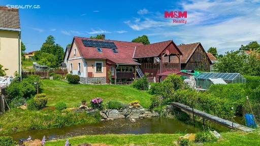 Prodej rodinného domu 187 m², pozemek 969 m²