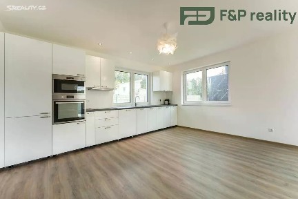 Prodej rodinného domu 121 m², pozemek 422 m²
