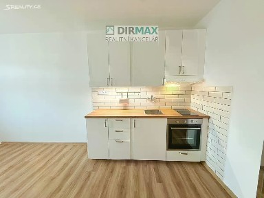 Pronájem bytu 1+kk 24 m² Masarykova, Plzeň - Lobzy