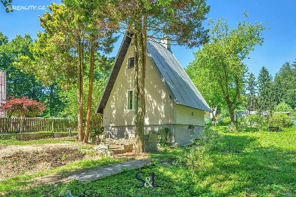 Prodej chaty 28 m², pozemek 860 m²