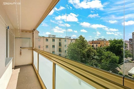 Pronájem bytu 3+kk 86 m² Praha - Vršovice
