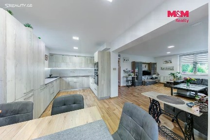 Prodej činžovního domu 330 m²