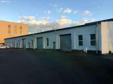 Pronájem obchodního prostoru 550 m²