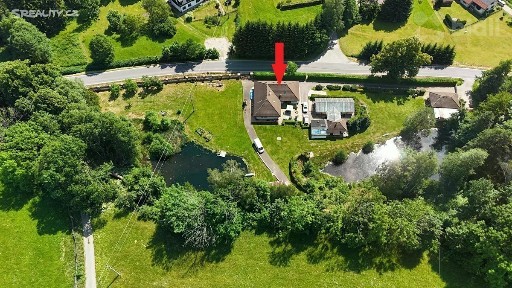 Prodej rodinného domu 326 m², pozemek 3955 m²