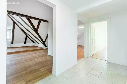 Prodej bytu 3+kk 73 m² Velvarská, Praha - Dejvice