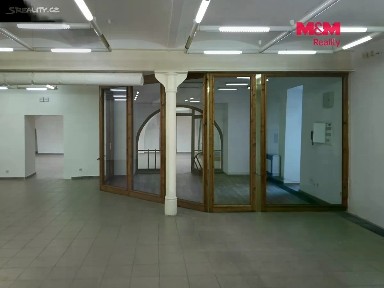 Pronájem obchodního prostoru 695 m² náměstí Míru, Svitavy - Město