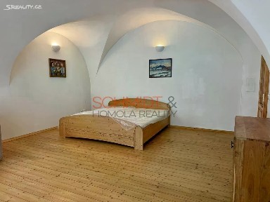 Pronájem bytu 2+1 84 m² Zelenářská, Znojmo