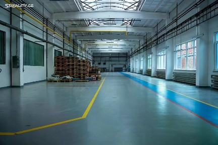Pronájem výrobní haly, prostoru 1100 m²