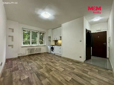 Prodej bytu 1+kk 25 m² Ukrajinská, Ostrava - Poruba