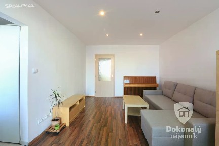 Pronájem bytu 3+1 70 m² Benkova, Praha - Chodov