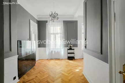 Pronájem bytu 3+1 97 m² Vojtěšská, Praha - Nové Město