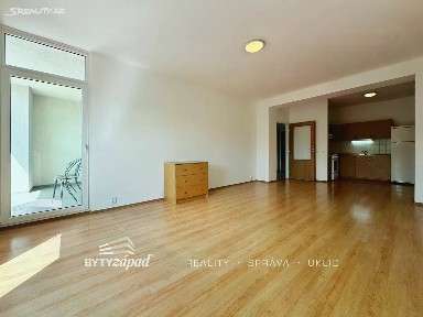 Pronájem bytu 2+kk 58 m² Vrbovecká, Plzeň - Severní Předměstí
